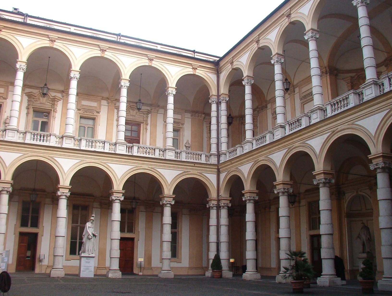 Cortile del Palazzo dell’Università, sede del Rettorato dell’Università degli Studi di Torino
